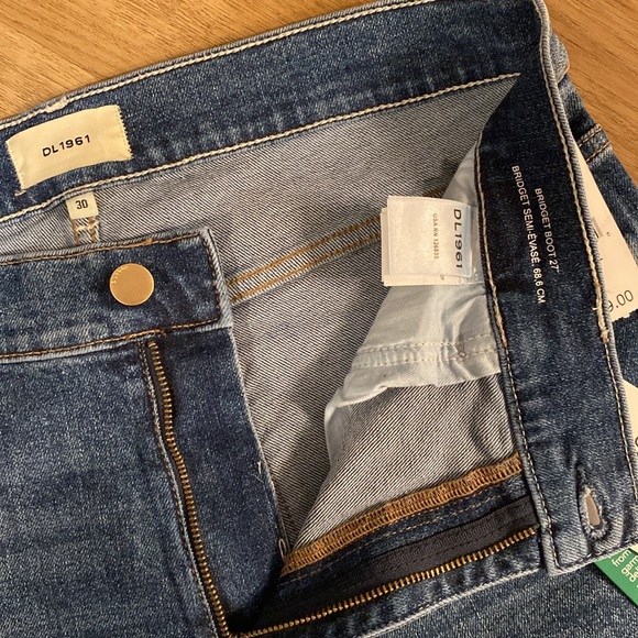 DL1961 Bridget Boot Jean - Picture 12 of 14